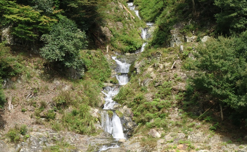 Rennyo's Waterfall