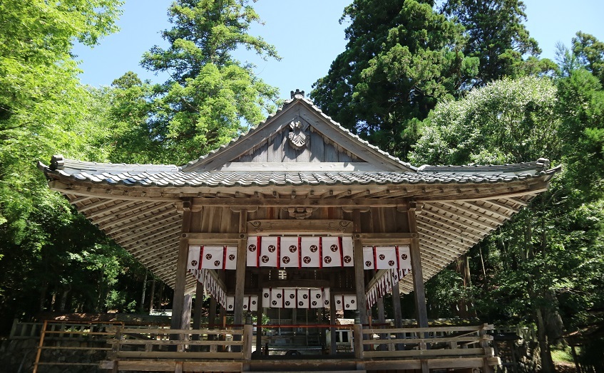 Shrines and temples with millennium of history