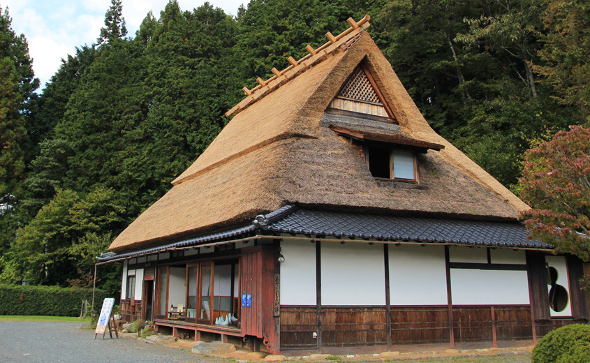 [Closed in winter] Kayabuki Art Museum & Folklore Museum